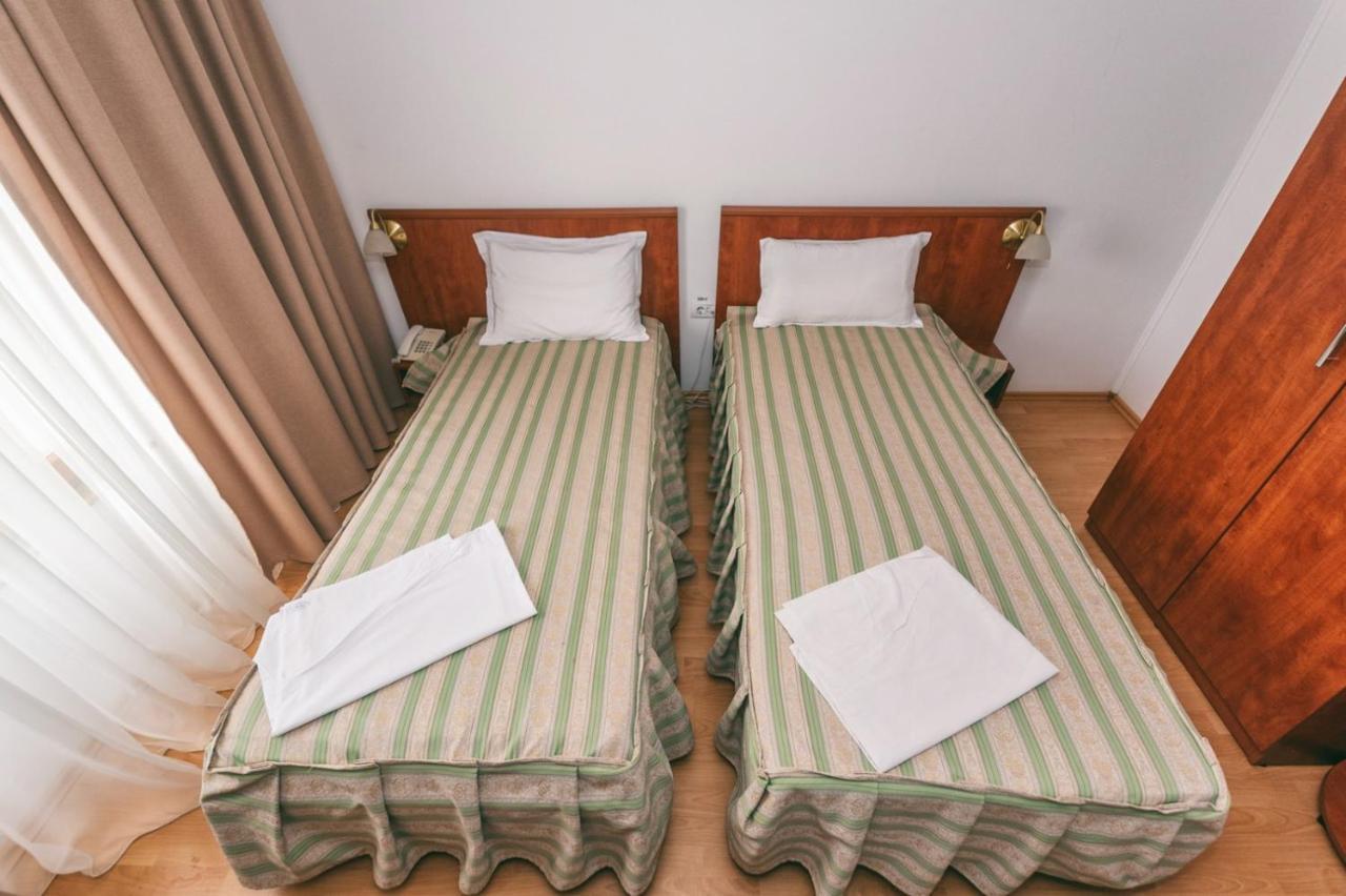 אפורי סוד Hotel Amurg מראה חיצוני תמונה